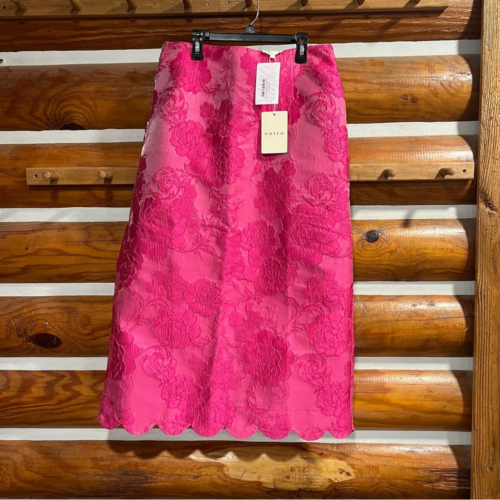 Elegant Pink Lace Skirt